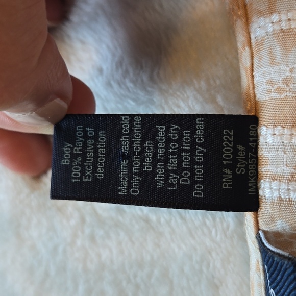 Datrip cream shirt - Picture 7 of 7